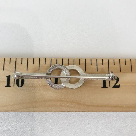 Rare Vintage Crown Trifari Open Double Circle Bar Pin Clear Rhinestone Silver T - Picture 12 of 13